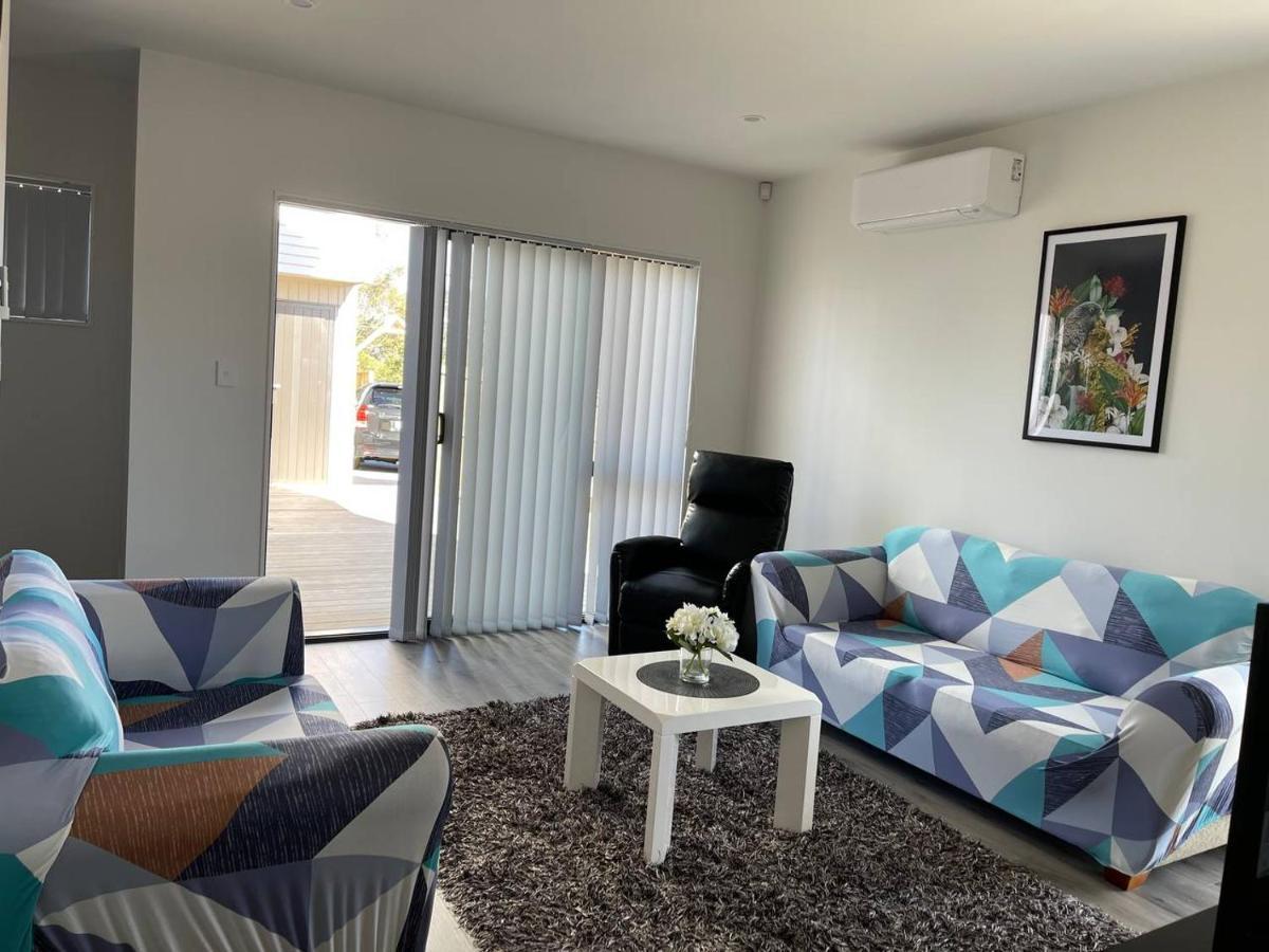 4 Bedroom Home Fully Furnished In Papakura, Auckland Buitenkant foto