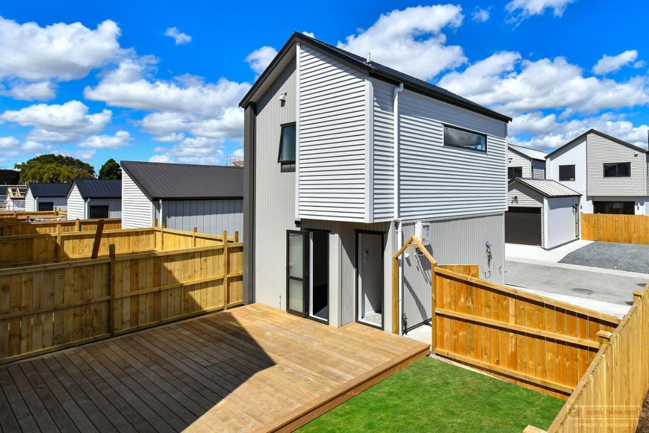 4 Bedroom Home Fully Furnished In Papakura, Auckland Buitenkant foto