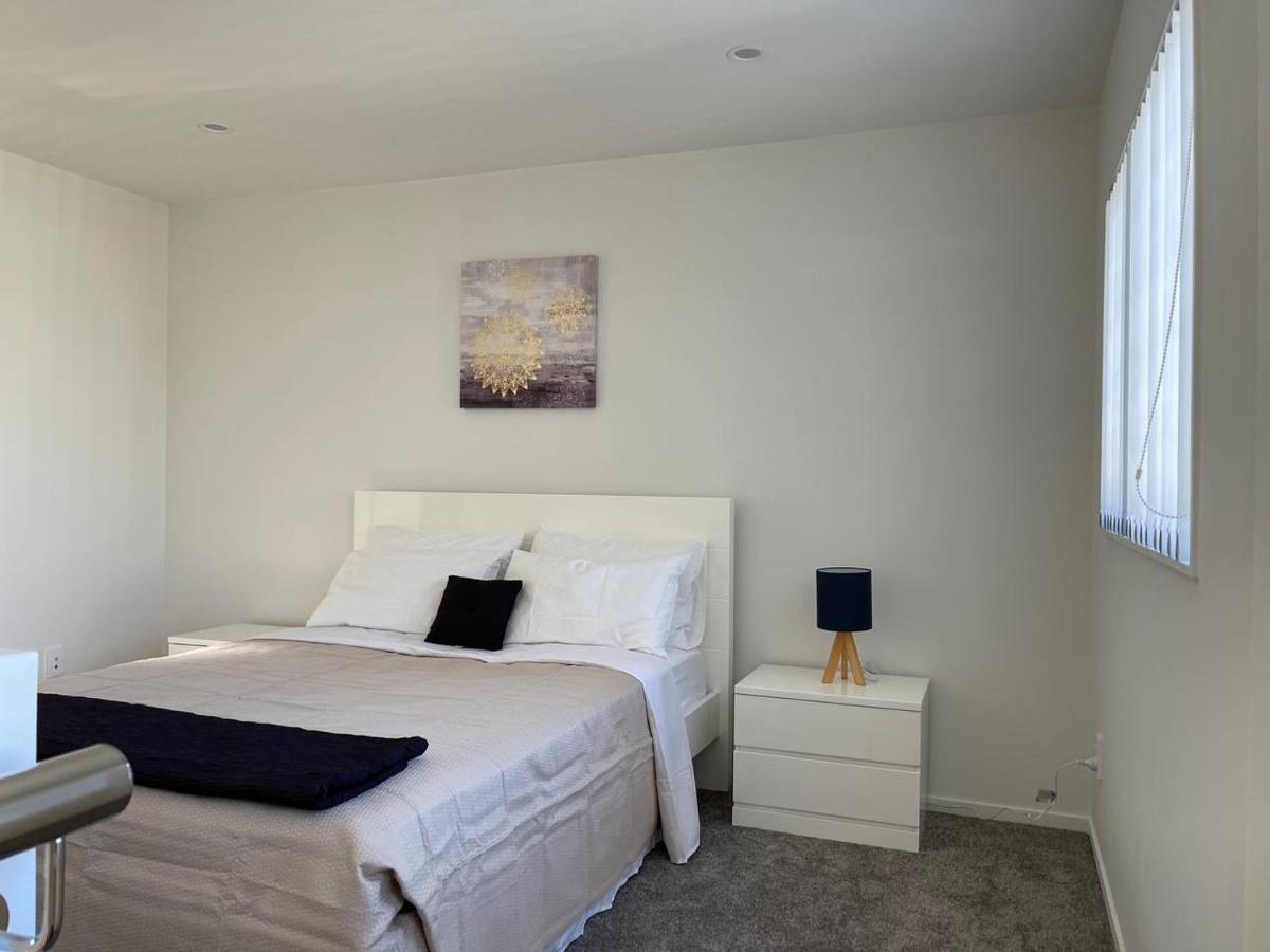 4 Bedroom Home Fully Furnished In Papakura, Auckland Buitenkant foto